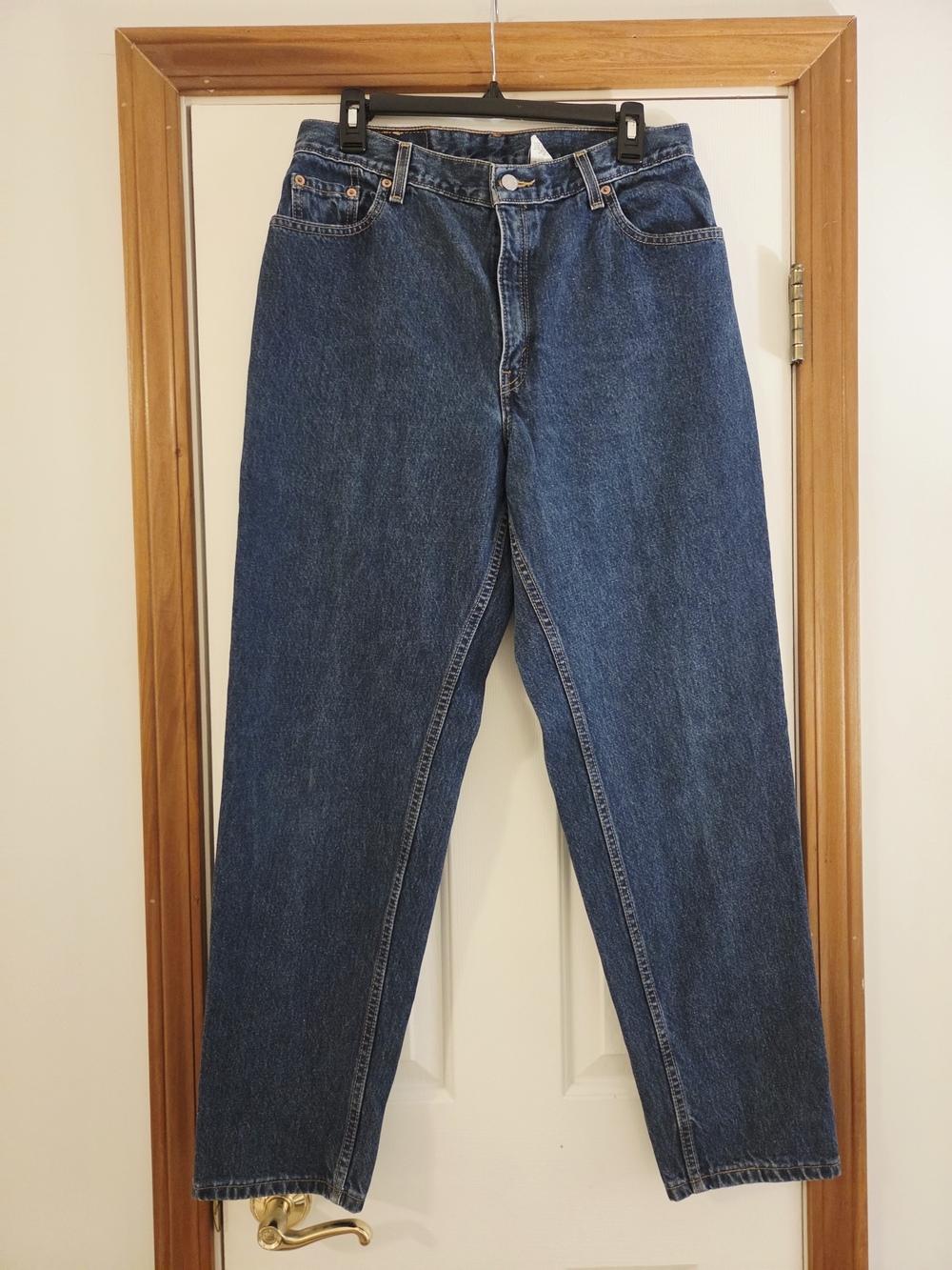 Levi's 550 Women's Straight Leg Jeans in Dark Blue Denim